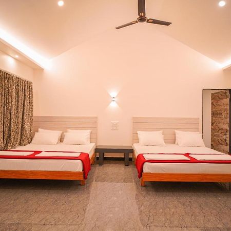 Kings Resort Dandeli Eksteriør billede