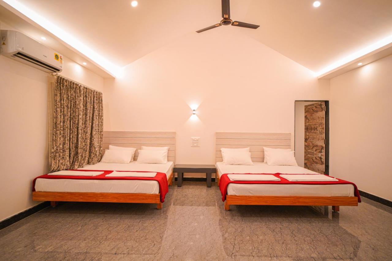 Kings Resort Dandeli Eksteriør billede